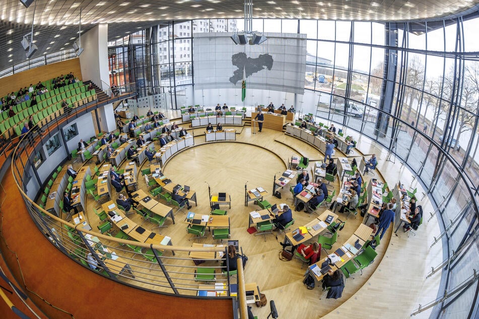 Der Minderheitsregierung fehlen im Landtag zehn Stimmen zur Mehrheit.