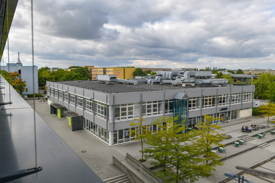 Das Studieren an der Brandenburgischen Technischen Universität Cottbus-Senftenberg (BTU) soll attraktiv und bezahlbar bleiben.