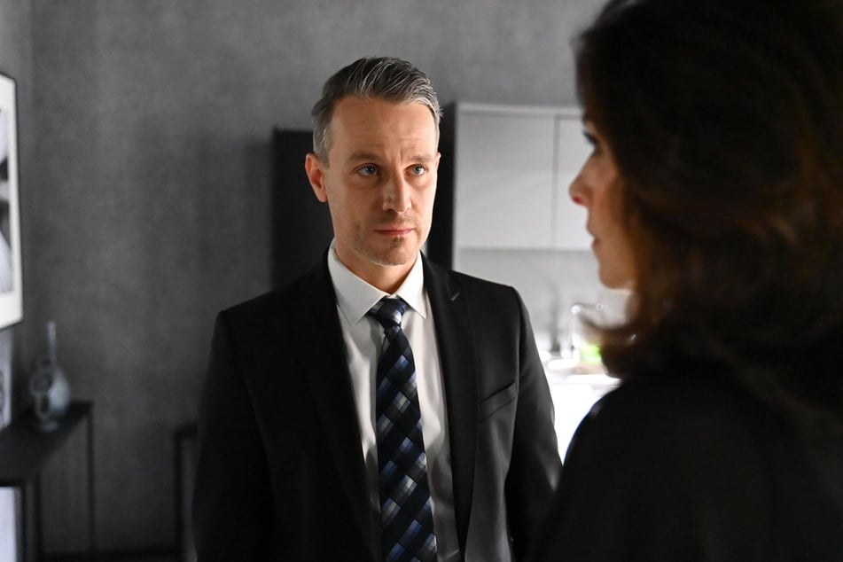 Kilian (Marc Dumitru, 39) und Gabriella (Bianca Hein, 50) erleben eine ereignisreiche Nacht, in der Kilian eine wichtige Erkenntnis hat.