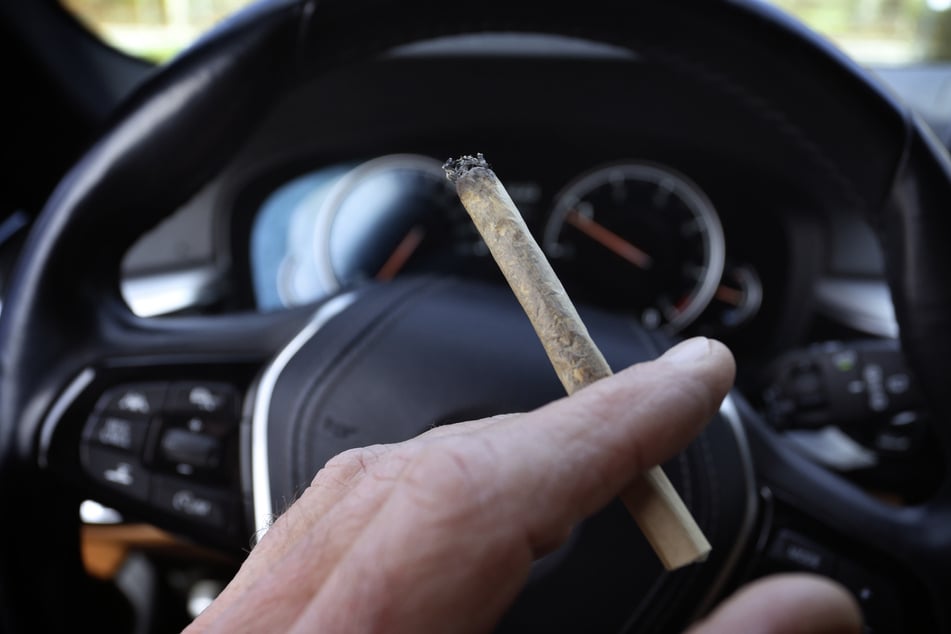 Der 24-Jährige konsumierte vor der Fahrt mit seinem Ford offenbar Cannabis. (Symbolfoto)