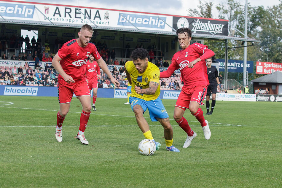 Im ersten Durchgang war der ZFC das bessere Team. Lok Leipzig wirkte gehemmt, hatte erst kurz vor dem Pausenpfiff erste Torchancen.