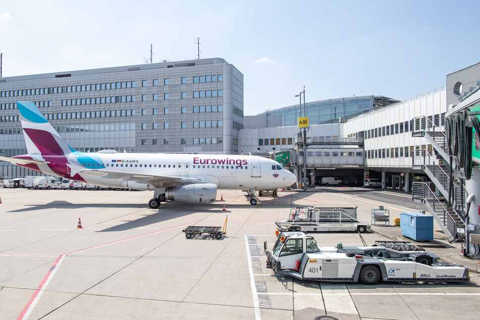 Der Flughafen in Düsseldorf hat mit den Folgen der Corona-Krise zu kämpfen.