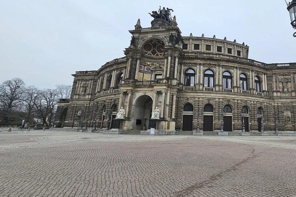 Dresden: Arbeitsunfall in der Semperoper: Fünf Menschen verletzt