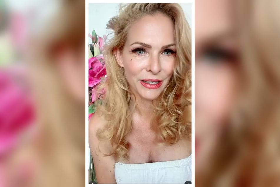 Sonya Kraus (53) gibt Entwarnung: Ihr geht's super, aber sie hatte sich wieder einmal einen "Digital Detox" verordnet.