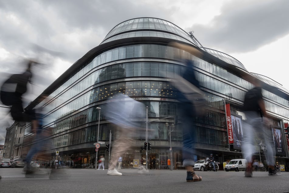 Die Galeries Lafayette in Berlin-Mitte schließt schon im Sommer und damit Monate früher als geplant.