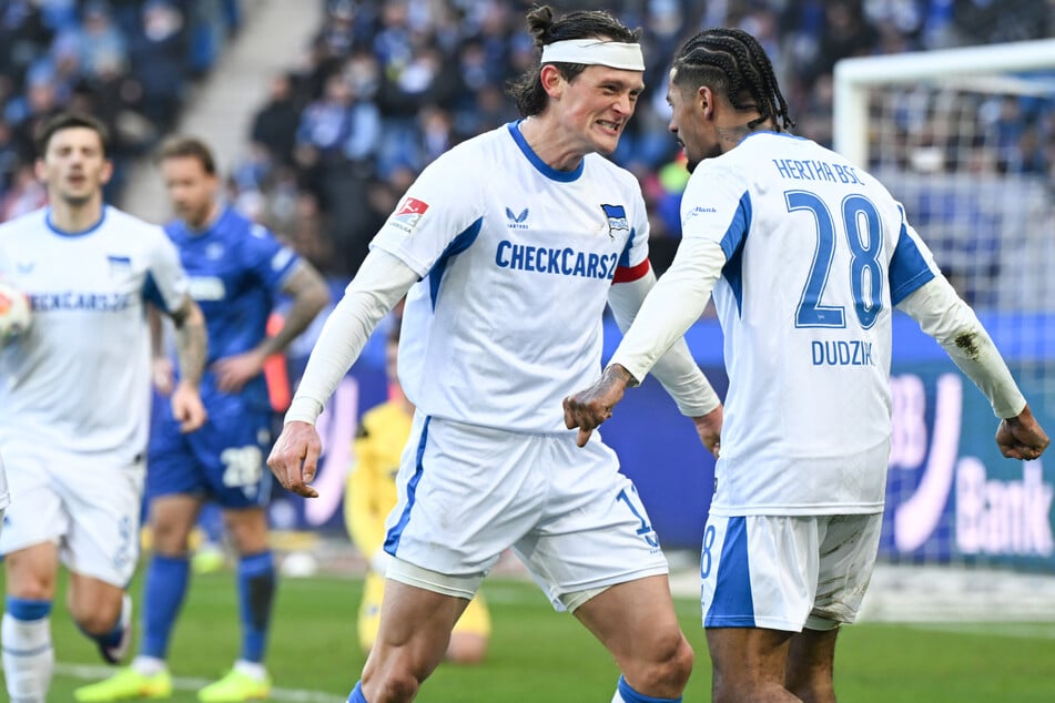 Fabian Reese (28, l.) hat seinen Startplatz sicher, Jeremy Dudziak (30, r.) bleibt erstmal auf der Bank.