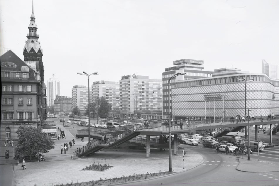 Das "Blaue Wunder" in Leipzig, bevor es abgerissen wurde.