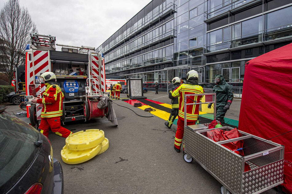 Einsatz im Justizzentrum Erfurt: Verdächtige Substanz in Brief gefunden