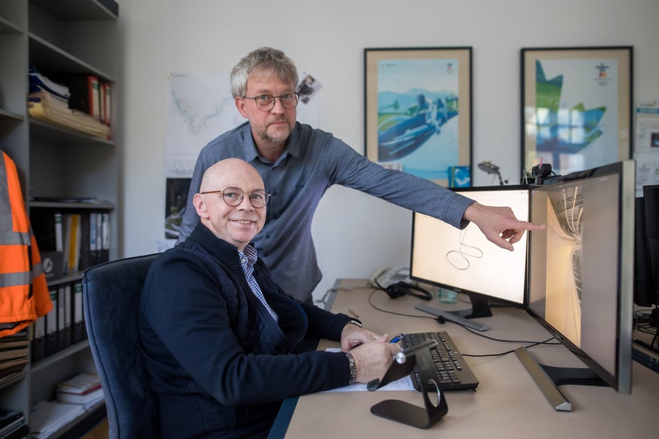 Leiten heute die IBG+Partner: Die Diplomingenieure Mike Richter (57, l.) und Jörg Penseler (56) planen Bobbahnen am Computer.