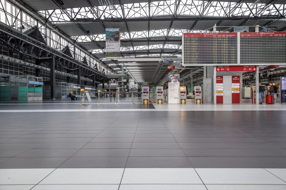 Zum Ferienstart stehen Urlaubsziele wie Antalya und Gran Canaria auf dem Flugplan des Dresdner Airports.