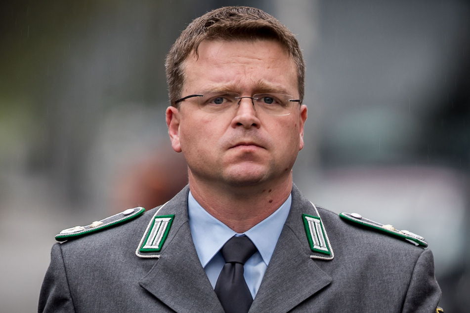 Andre Wüstner, dem Vorsitzenden des Deutschen Bundeswehrverbands, macht sich Sorgen um die Finanzen.