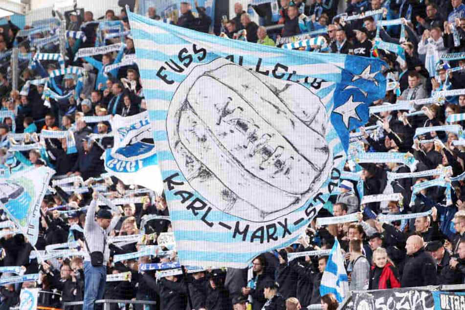 Wird auf dem Rasen gekämpft, herrscht auch auf den Rängen Stimmung - so wie gegen Duisburg.