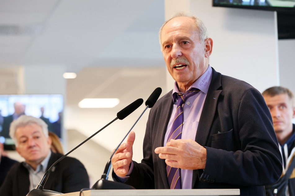 FCE-Präsident Roland Frötschner (69) legt die Suche nach einem neuen Trainer in die Hände der sportlichen Führung.