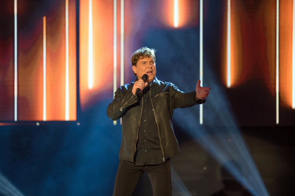 Frank Schöbel sang "Wir leben los", außerdem unterstützte ihn der Zwickauer Schwanenchor beim Klassiker "Komm wir malen eine Tanne."
