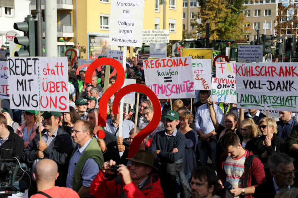 Bereits am 14. Oktober kamen Hunderte Landwirte in Bonn zusammen.