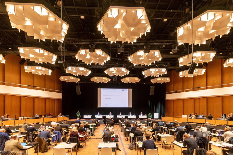 Die Sitzungen des Stadtrates finden weiterhin als Präsenzveranstaltungen in der Stadthalle statt. Videokonferenzen wird es keine geben.