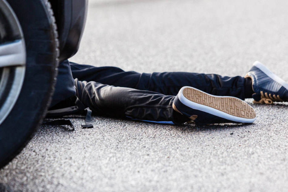 Der Siebenjährige wurde von dem Auto erfasst und dabei schwer verletzt. (Symbolbild)