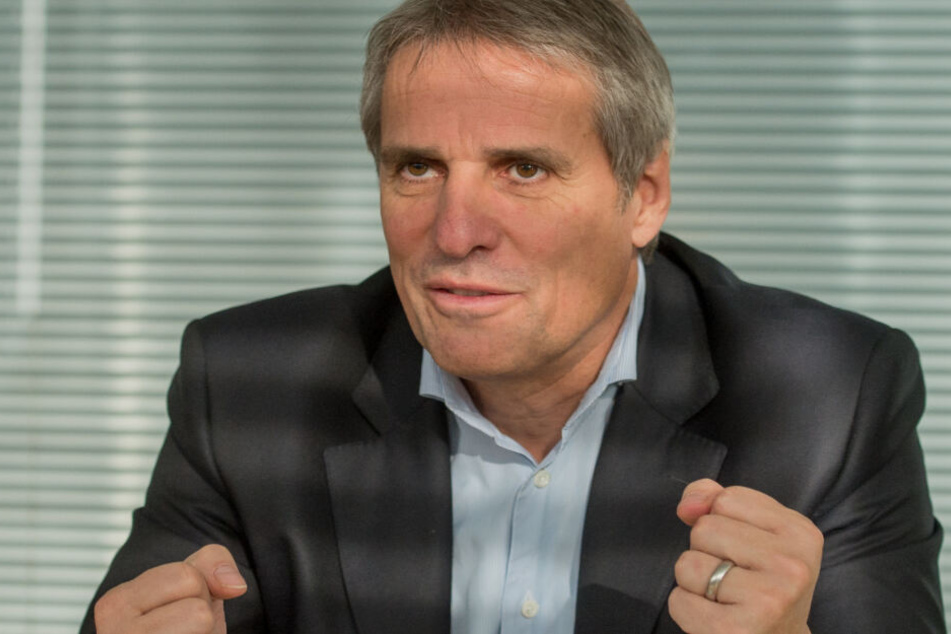 Wilfried Porth (60) ist Vorstandsmitglied der Daimler AG und sitzt im Aufsichtsrat der VfB Stuttgart 1893 AG.