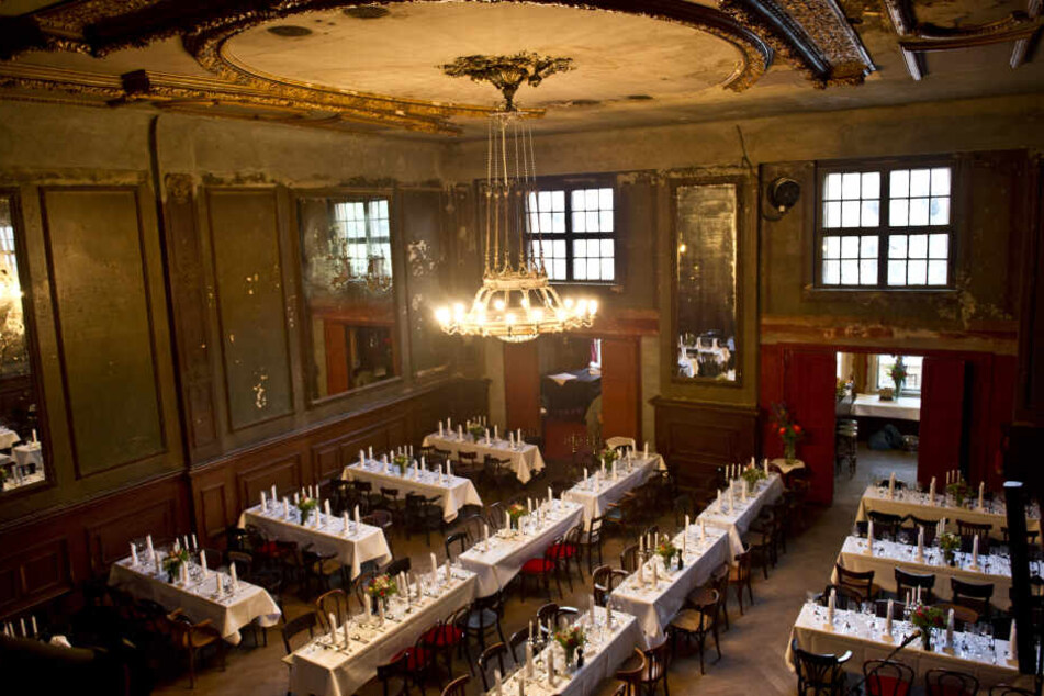 Der historische Spiegelsaal im Clärchens Ballhaus.
