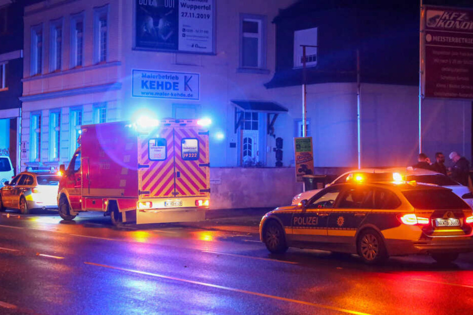 Die Eheleute mussten durch den Rettungsdienst in ein Krankenhaus gebracht und dort versorgt werden.