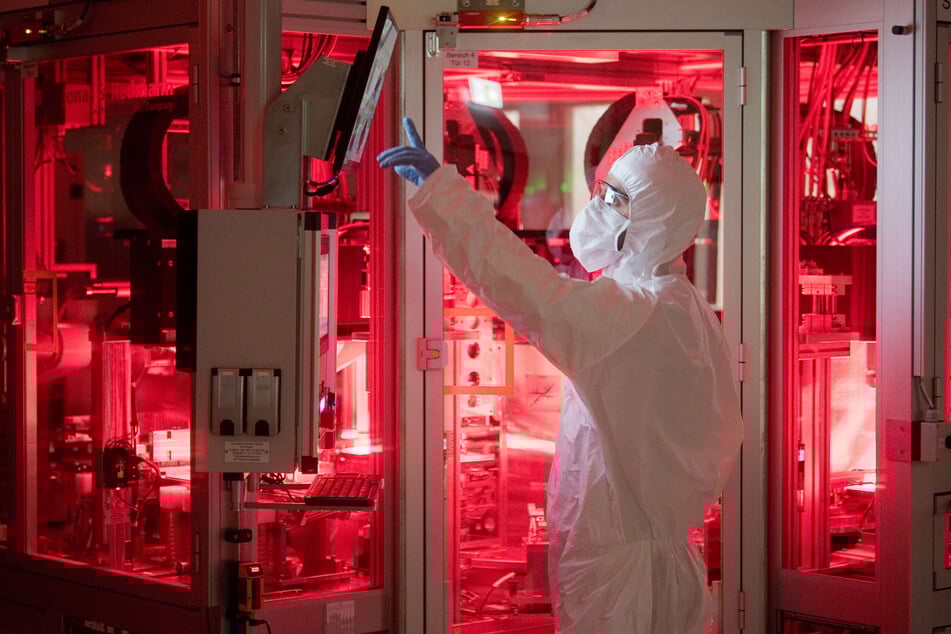 VW eröffnet seine erste Batteriezellfabrik.