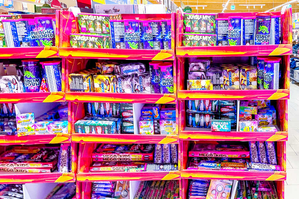 Lidl verkauft ab Montag (29.12.) Silvester-Feuerwerk zum kleinen Preis