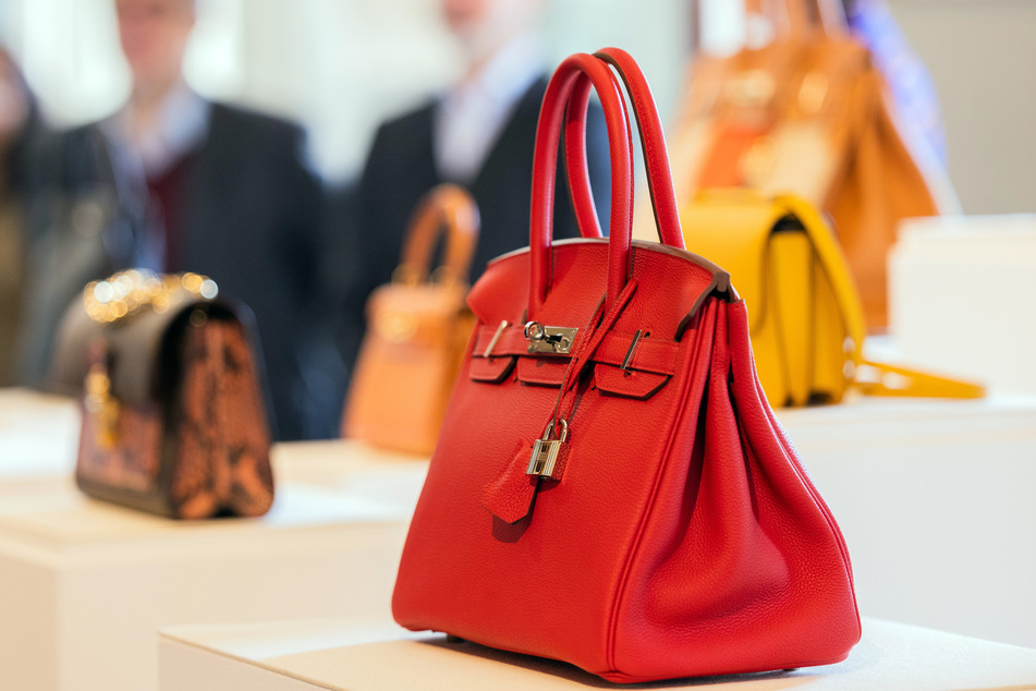 "Birkin"-Handtaschen der französischen Luxusmarke "Hermès" sind heiß begehrt und sehr teuer.