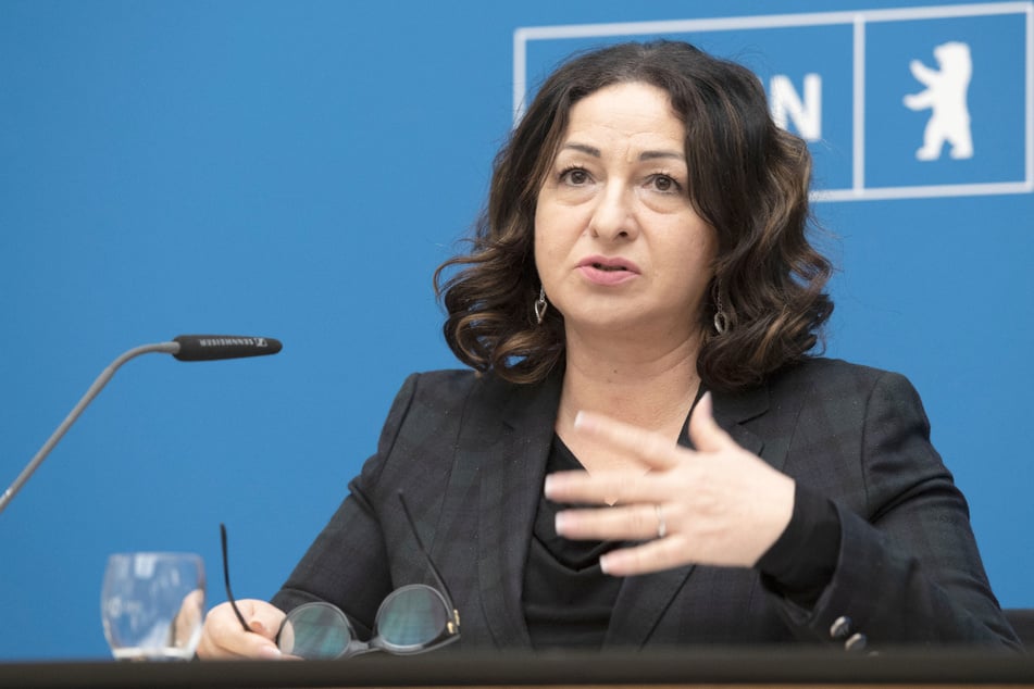 Gegen Berlins Ex-Gesundheitssenatorin Dilek Kalayci (57) wird bereits seit Ende 2021 ermittelt.