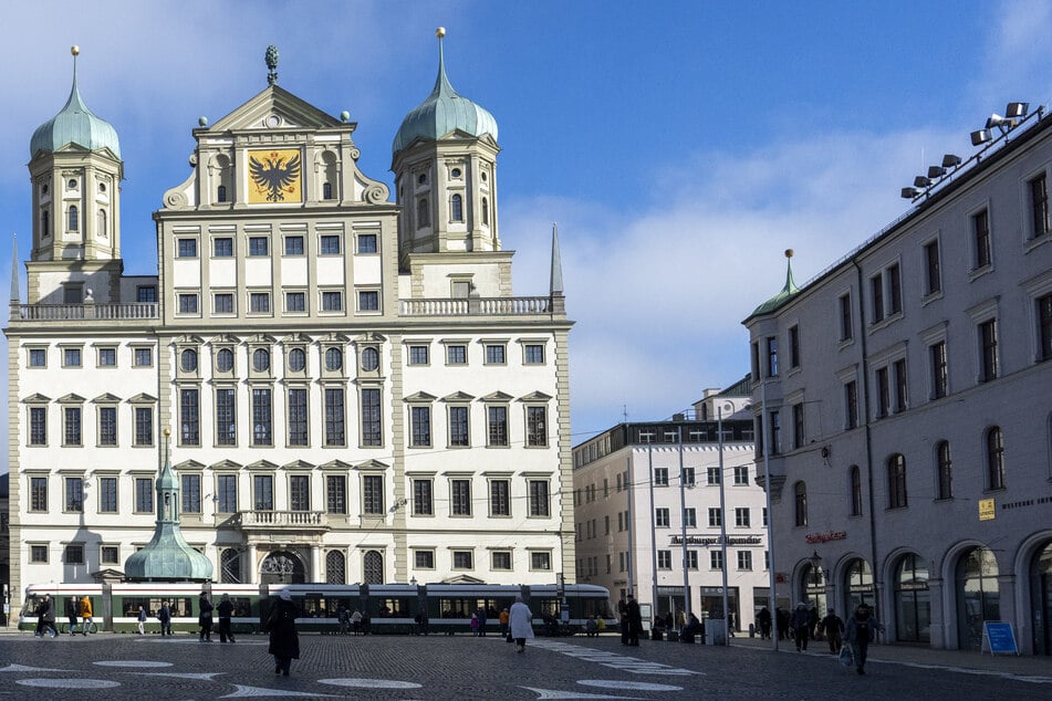 Das Rathaus in Augsburg. Die Stadt punktet bei ihren Bewohnern mit guten Mieten und niedriger Kriminalität.