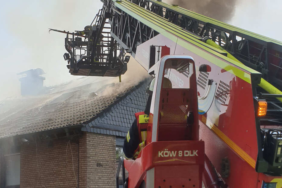 Bis zu 70 Feuerwehrleute rückten an.