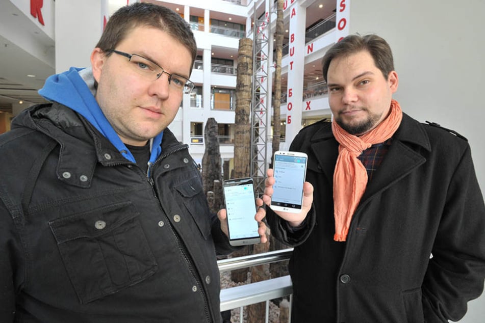 Sie fordern die Rückkehr des WLAN ins Tietz: Steffen Förster (31, li.) und Toni
Rotter (28).