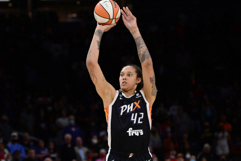 Brittney Griner has officially signed to play again for the WNBA and will return to her team, the Phoenix Mercury.