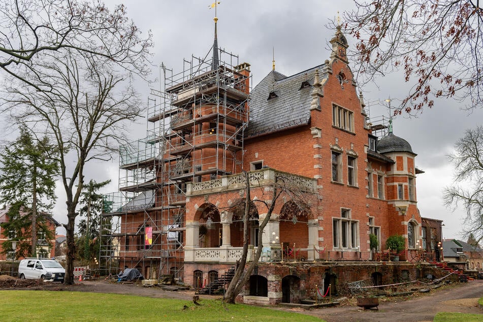 Die Radebeuler Villa Kolbe und deren Park soll auch in Zukunft für die Öffentlichkeit zugänglich sein.