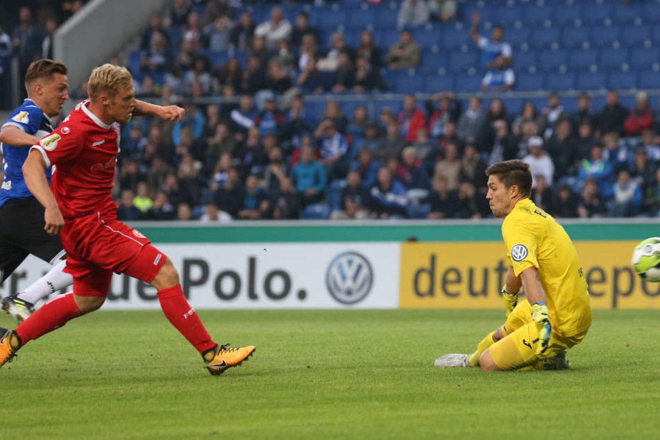 Schlussmann Stefan Ortega hielt im Pokal 2017/18 gegen Düsseldorf stark, am Ende ging das Spiel verloren.