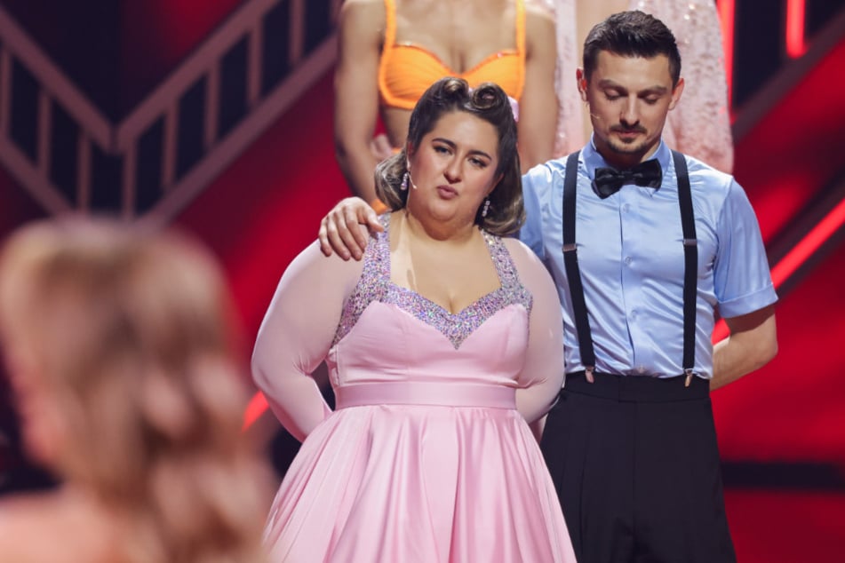 Mit Tanzpartner Zsolt Sandor Cseke (38) tanzte sich "Selfiesandra" im Vorjahr bis auf den vierten Platz.