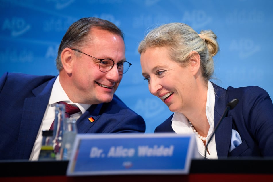 Für die Bundesvorsitzenden Tino Chrupalla (49) und Alice Weidel (45) sei es ein großer Verdienst, die Grünen nicht im Landtag zu haben.