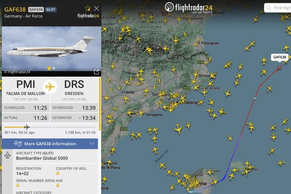 Der Regierungs-Jet fliegt auf direktem Weg von Mallorca nach Dresden. Höchstwahrscheinlich befindet sich Bundeskanzler Friedrich Merz (69) an Bord der Maschine.