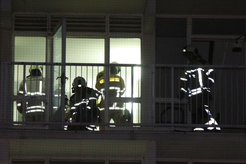 Kameraden der Feuerwehr im Einsatz.