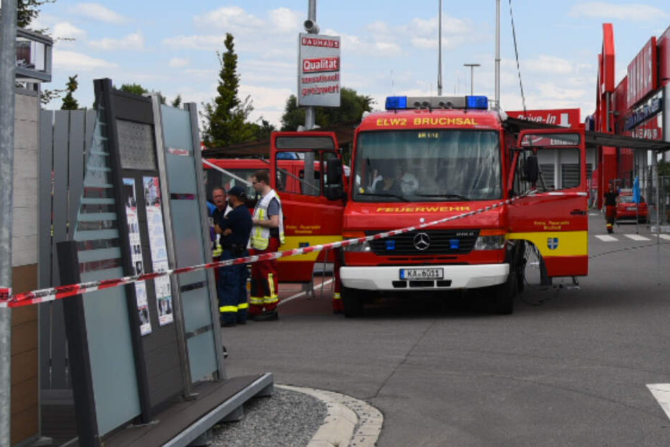 Die Feuerwehr am Unglücksort.