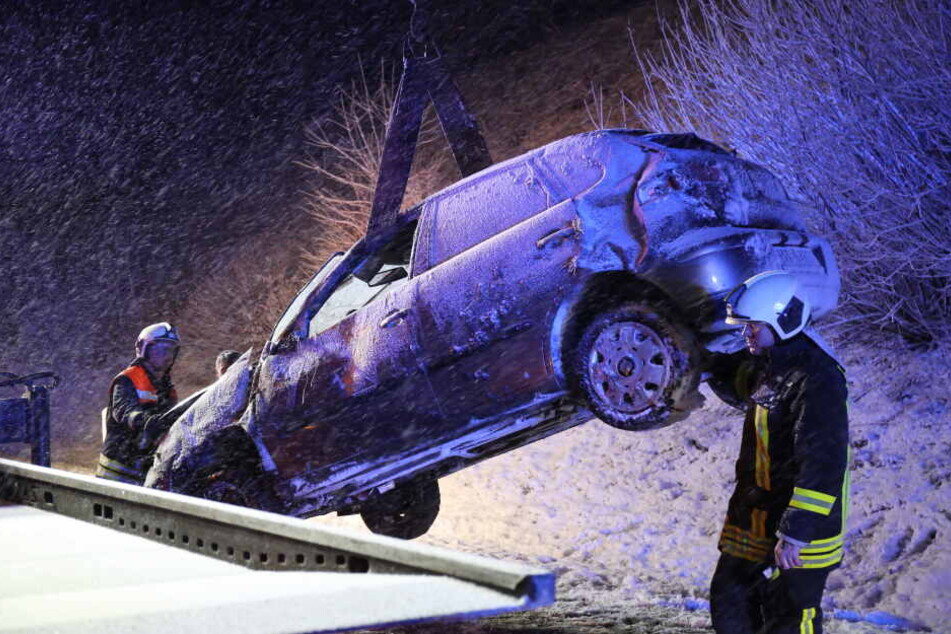 Winterchaos auf der A9! Zahlreiche Unfälle sorgen für Staus