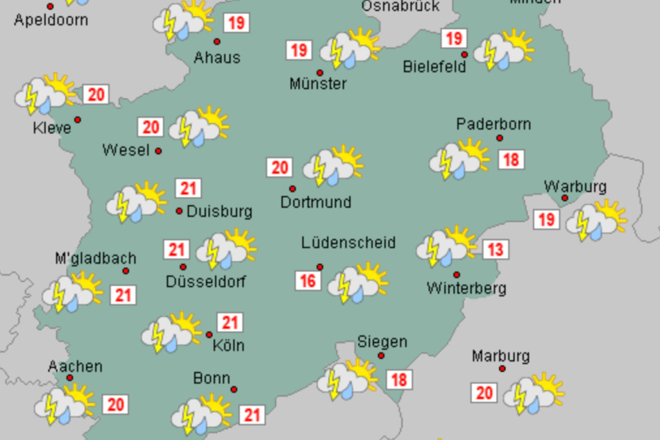 Auch der Dienstag wird nass und ziemlich ungemütlich: Der Deutsche Wetterdienst kündigte teils kräftige Gewitter an.