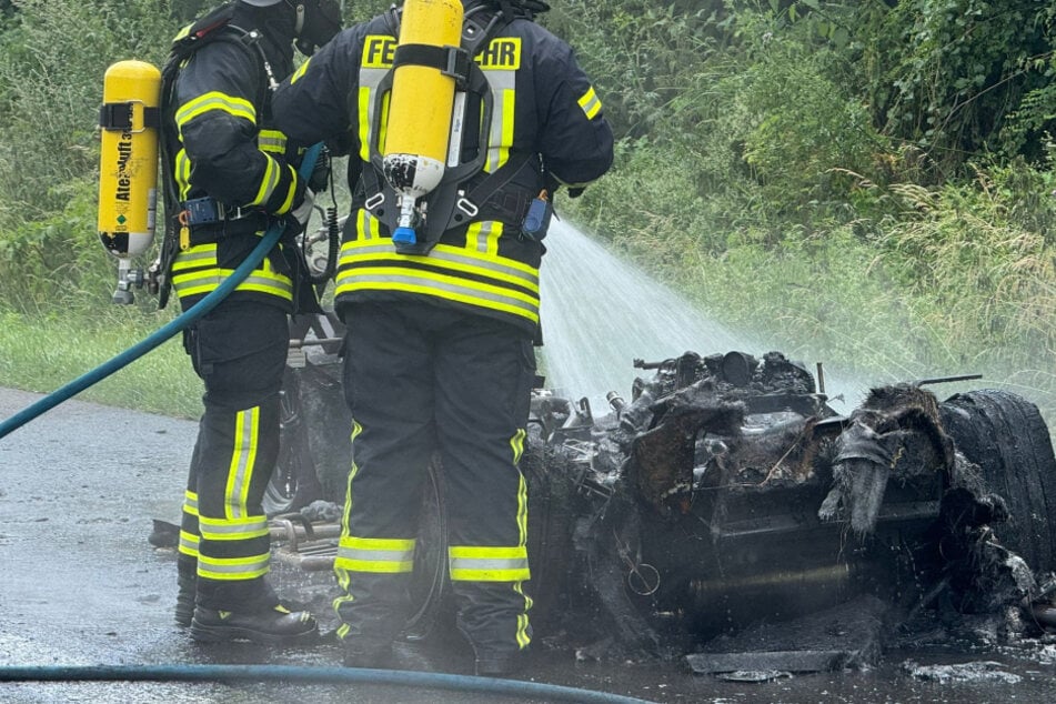 Unfall A3: Motor explodiert während der Fahrt! Brennendes Trike sorgt für kilometerlangen Stau