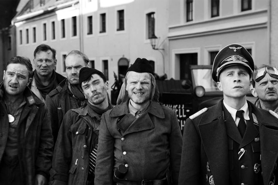 "Der Hauptmann" mit Frederick Lau (l.), Max Hubacher (Zweiter von rechts) und Milan Peschel (r.) ist der beste deutsche Film des Jahres.