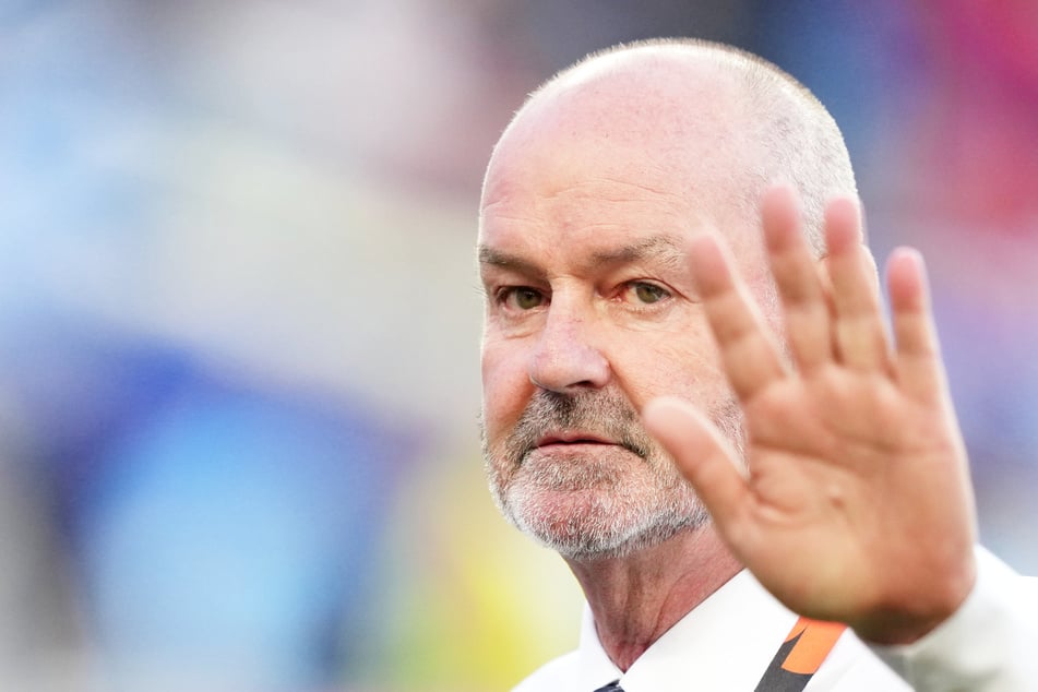 Minuten nach WM-Aus! Nationaltrainer tritt zurück