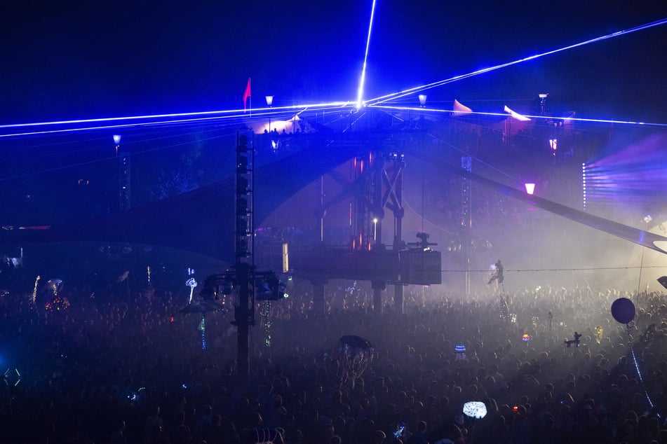 Beim Fusion-Festival feiern Besucher mit Musik und Drogen, wie die Polizei feststellte.
