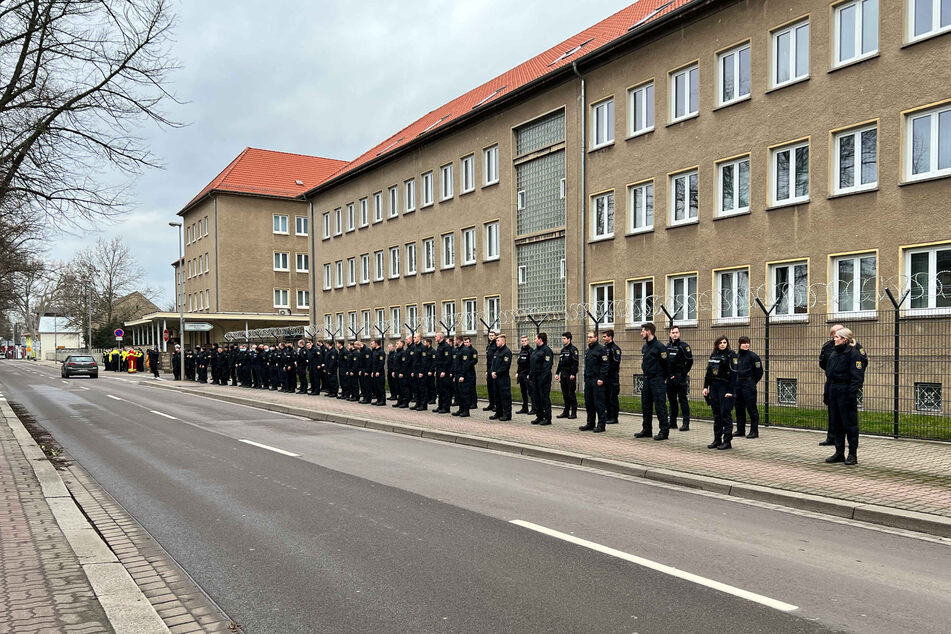 Bereitschaftspolizei in Magdeburg gedenkt der getöteten Polizisten