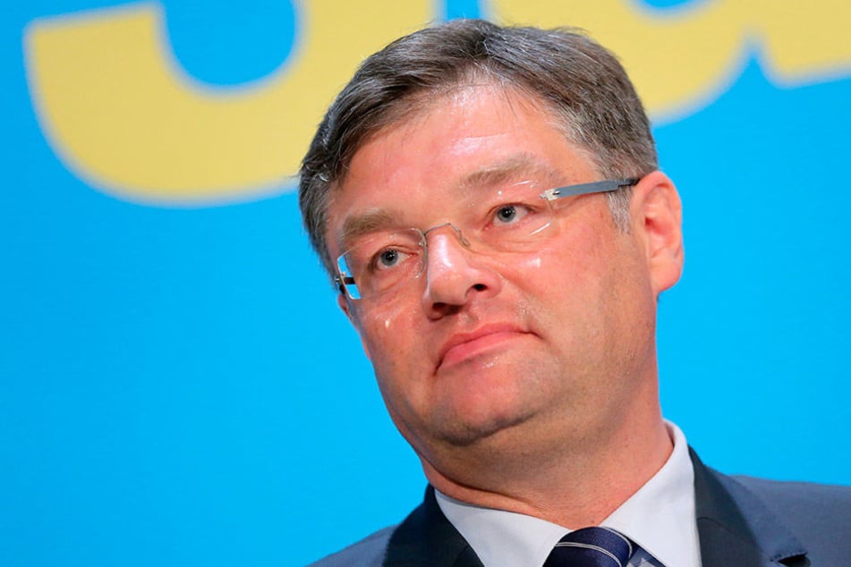 Holger Zastrow (48, FDP)