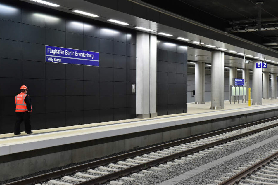 Die IHK fordert eine höhere Taktung der Züge zum Flughafen BER.