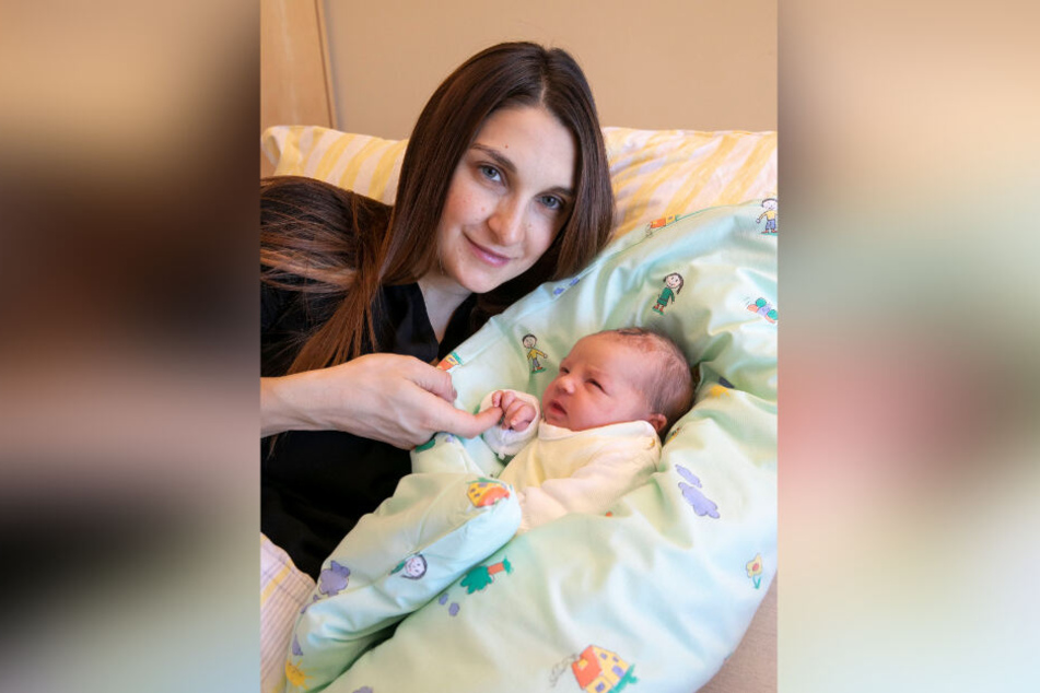 Mutter Svitlana ist 33 Jahre alt.