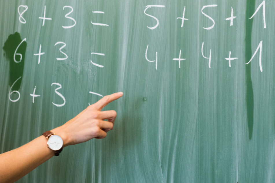 Eltern und Schüler können Lehrer auf der Plattform melden. (Symbolbild)